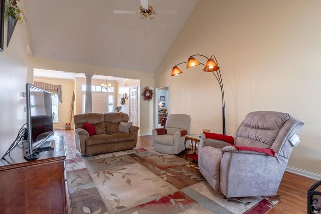 200 Westbriar Road, Newburgh, IN 47630