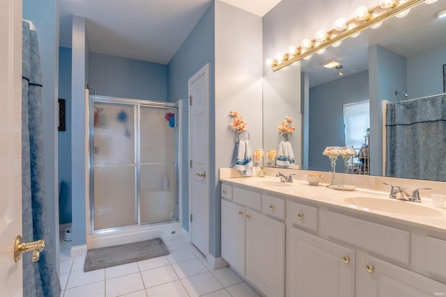 200 Westbriar Road, Newburgh, IN 47630