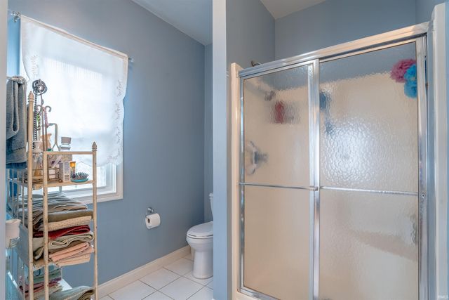 200 Westbriar Road, Newburgh, IN 47630