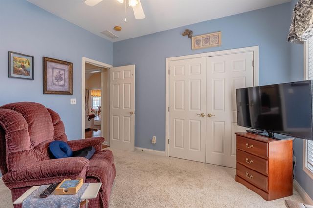 200 Westbriar Road, Newburgh, IN 47630