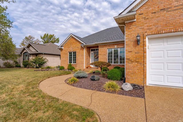 200 Westbriar Road, Newburgh, IN 47630