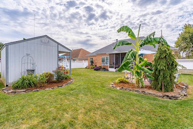 200 Westbriar Road, Newburgh, IN 47630
