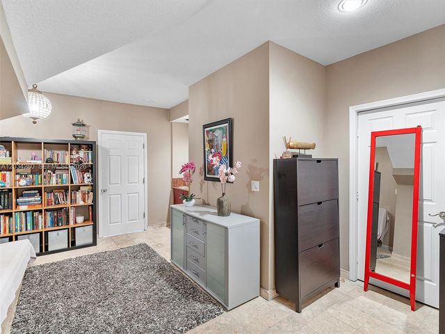 21399 Marina Cove Circle M12, Aventura, FL 33180