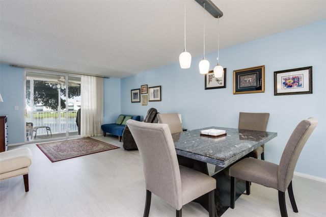 9539 W Weldon Circle F-201, Tamarac, FL 33321