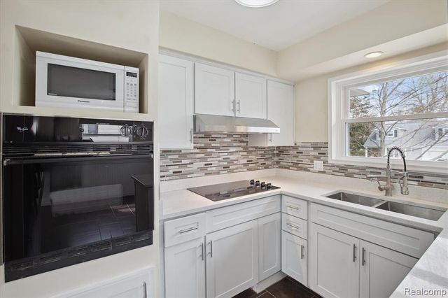2728 Yost Boulevard, Ann Arbor, MI 48104