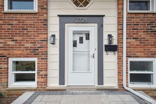 2728 Yost Boulevard, Ann Arbor, MI 48104