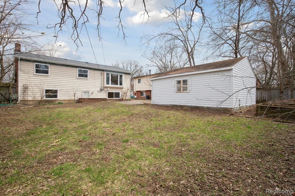 2728 Yost Boulevard, Ann Arbor, MI 48104