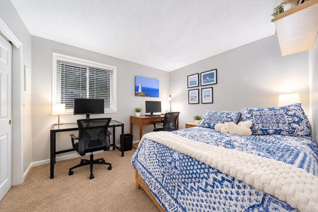 100 Merrimack Ave 132, Dracut, MA 01826