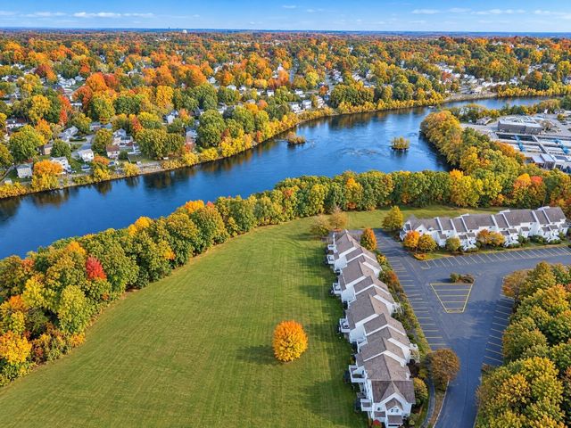 100 Merrimack Ave 132, Dracut, MA 01826