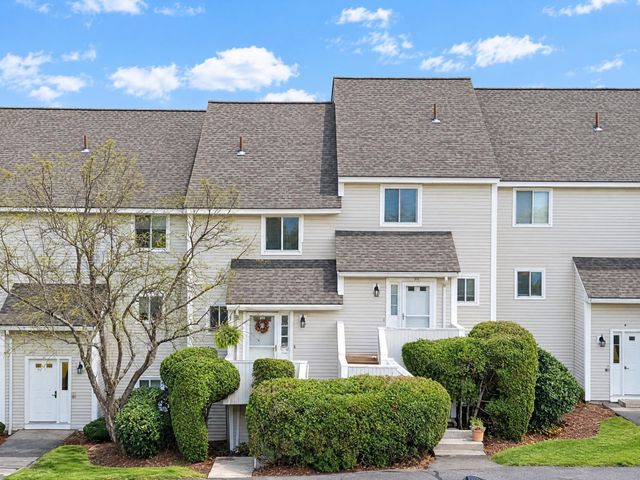 100 Merrimack Ave 132, Dracut, MA 01826