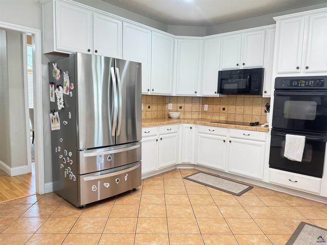 2004 Melrose Place, Kathleen, GA 31047