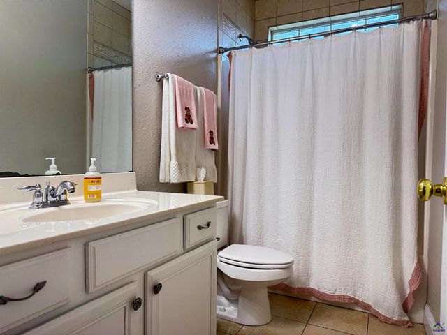 2004 Melrose Place, Kathleen, GA 31047