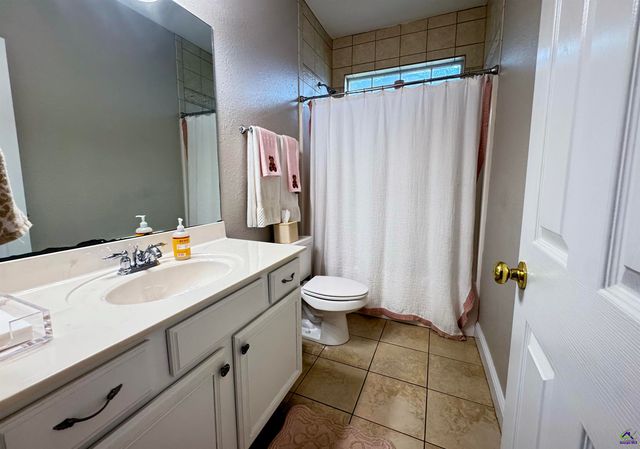 2004 Melrose Place, Kathleen, GA 31047