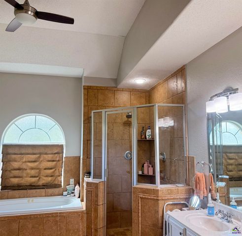 2004 Melrose Place, Kathleen, GA 31047