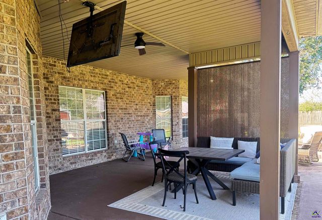 2004 Melrose Place, Kathleen, GA 31047
