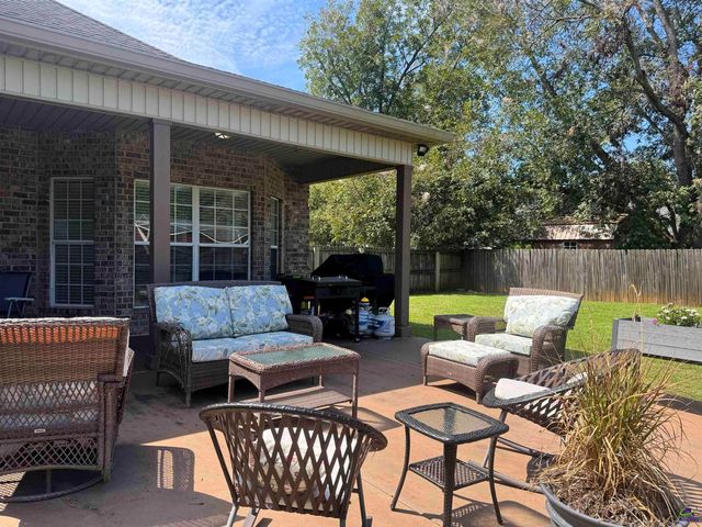 2004 Melrose Place, Kathleen, GA 31047