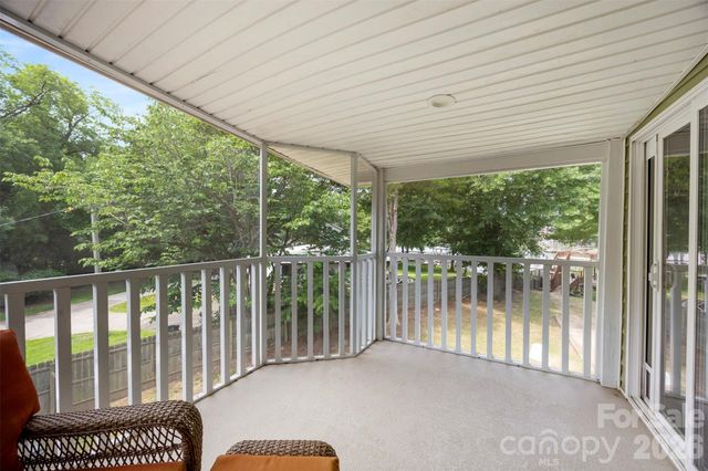 5555 Riverfront Road, Lake Wylie, SC 29710