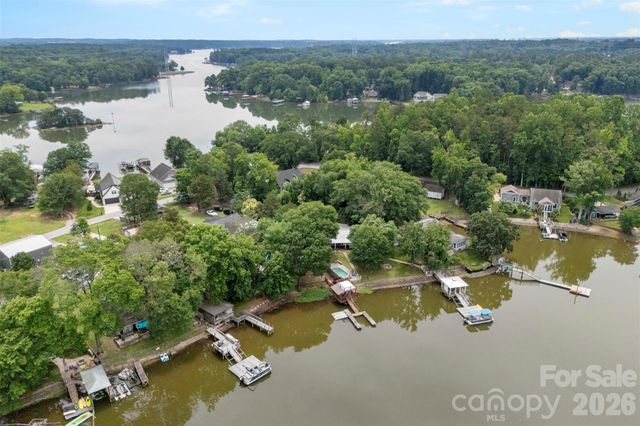 5555 Riverfront Road, Lake Wylie, SC 29710