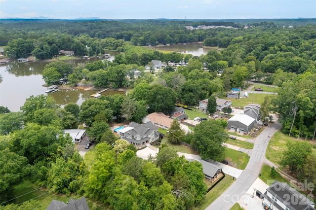 5555 Riverfront Road, Lake Wylie, SC 29710