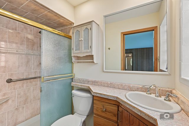 17325 Locust Avenue, Tinley Park, IL 60487