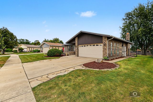 17325 Locust Avenue, Tinley Park, IL 60487