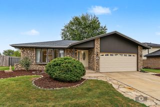 17325 Locust Avenue, Tinley Park, IL 60487