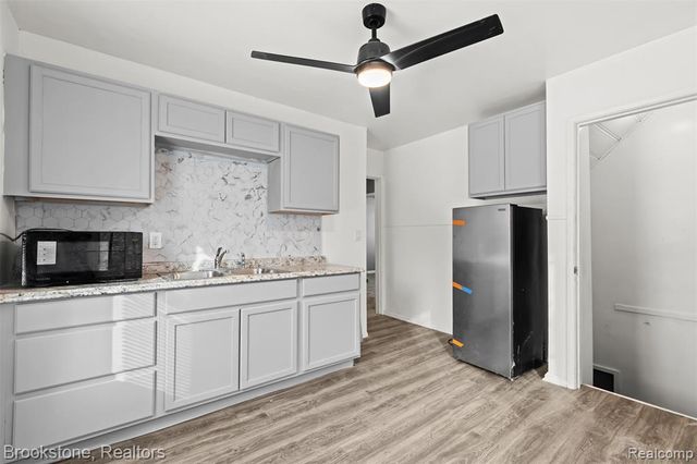 12931 Appleton Street, Detroit, MI 48223