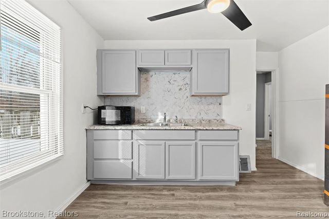 12931 Appleton Street, Detroit, MI 48223