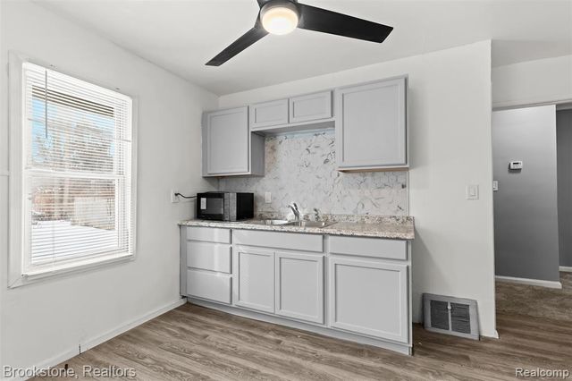 12931 Appleton Street, Detroit, MI 48223