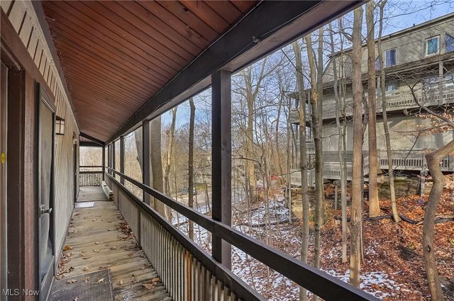 1722 Treetop Trail 11, Akron, OH 44313