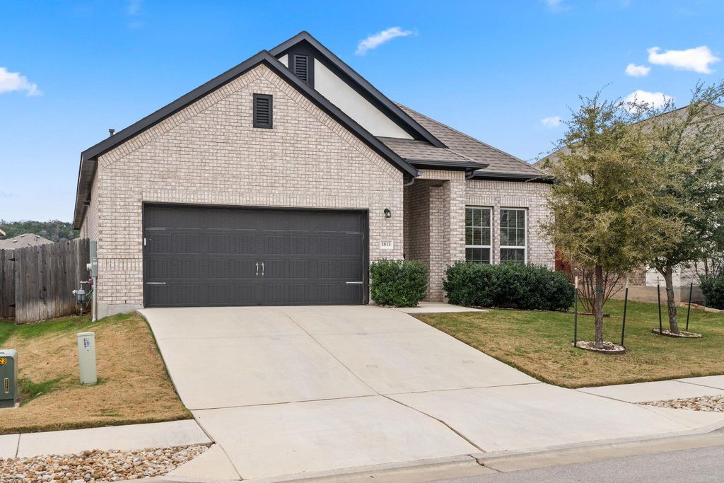 1813 ARAPAHO MOUNTAIN PASS, Leander, TX 78641