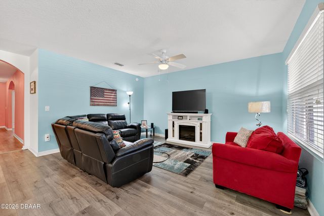 113 Fishermans Cove Drive, Edgewater, FL 32141