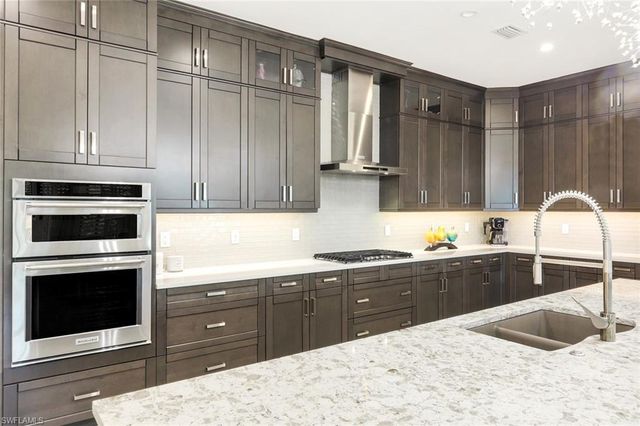 16358 Corsica WAY 201, Naples, FL 34110