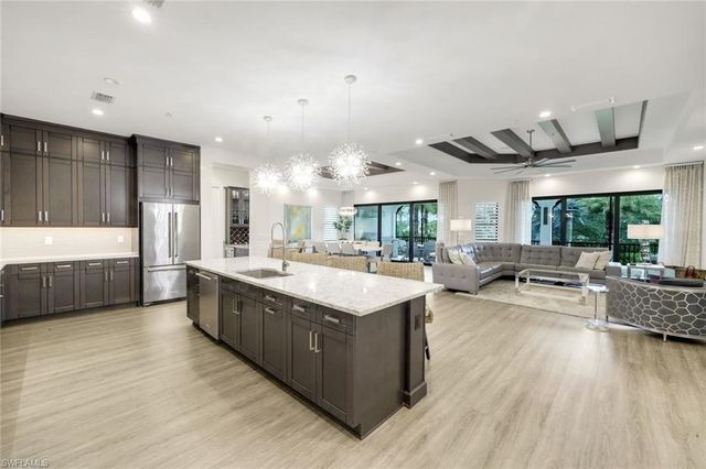 16358 Corsica WAY 201, Naples, FL 34110