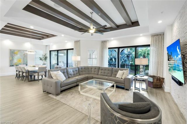 16358 Corsica WAY 201, Naples, FL 34110