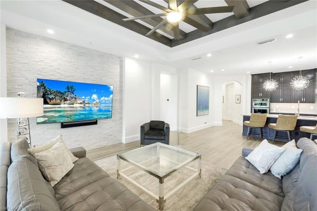 16358 Corsica WAY 201, Naples, FL 34110