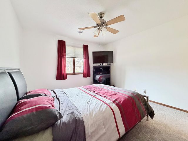 1370 C Mcnally Drive, Winona, MN 55987