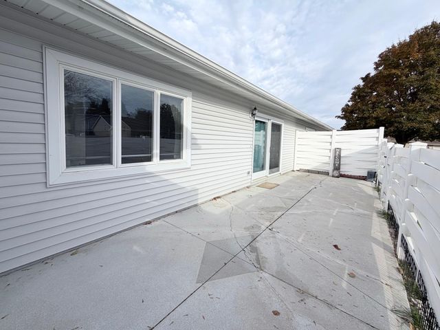 1370 C Mcnally Drive, Winona, MN 55987