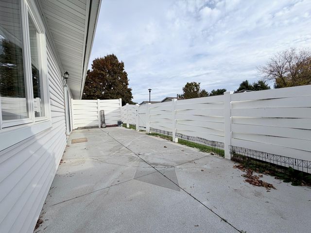 1370 C Mcnally Drive, Winona, MN 55987