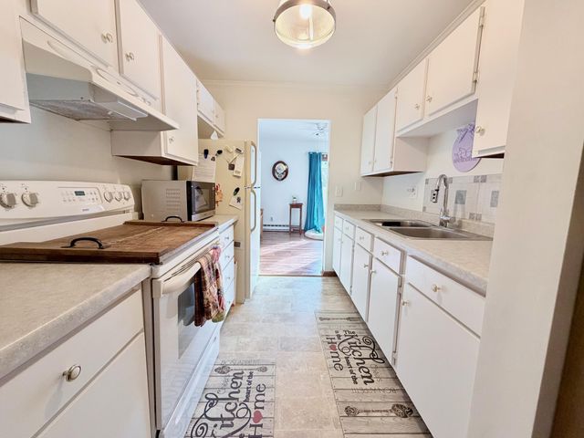 1370 C Mcnally Drive, Winona, MN 55987