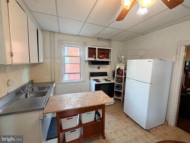 146 S 5TH AVE, Coatesville, PA 19320