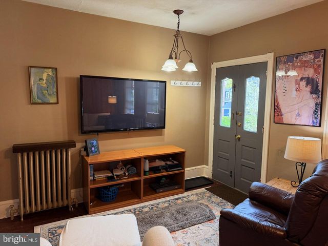 146 S 5TH AVE, Coatesville, PA 19320