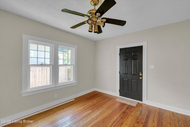 2903 Lindsay Ave, Louisville, KY 40206