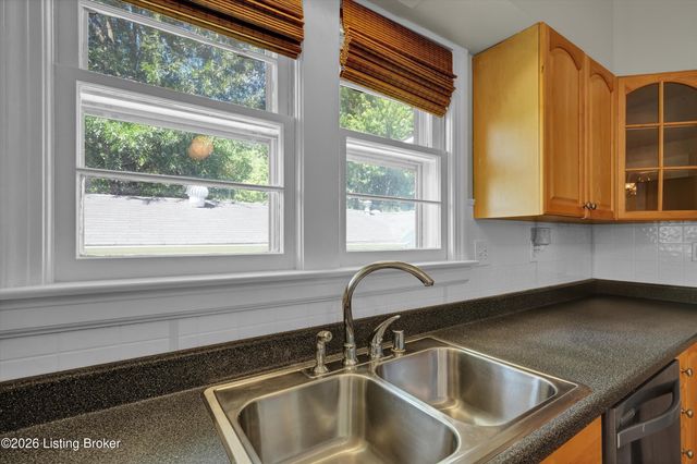 2903 Lindsay Ave, Louisville, KY 40206