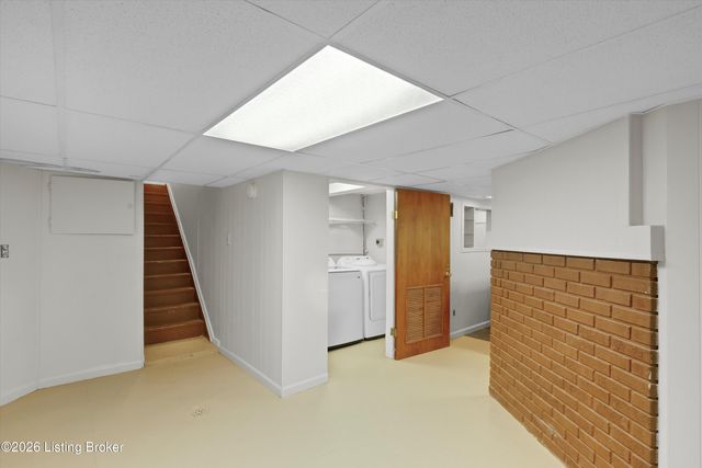 2903 Lindsay Ave, Louisville, KY 40206