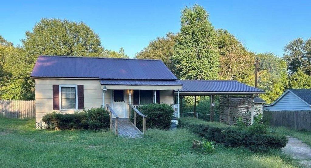 509 Piermont Drive, Atlanta, TX 75551