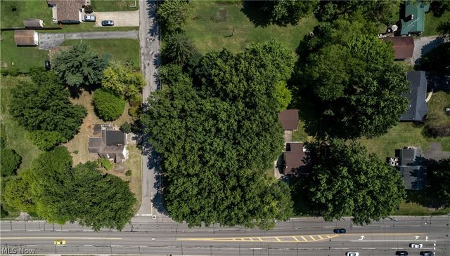 S Meridian Road, Youngstown, OH 44511