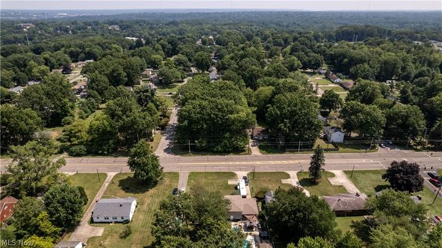 S Meridian Road, Youngstown, OH 44511