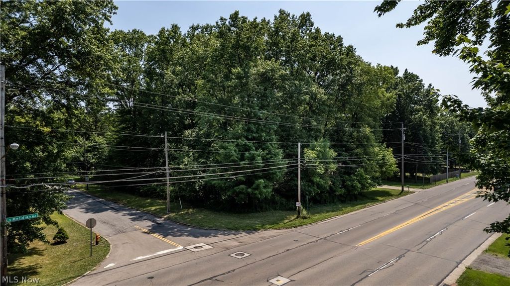 S Meridian Road, Youngstown, OH 44511
