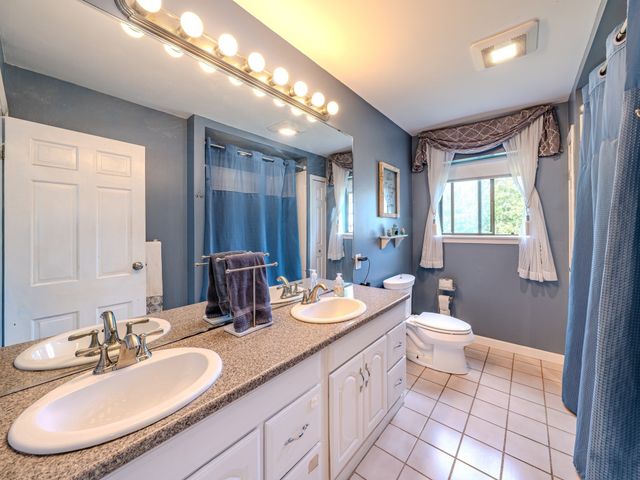 23 Henry St, Saugus, MA 01906